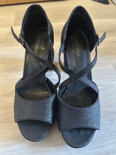 Glitzernde schuhe mit - glitzernde,
